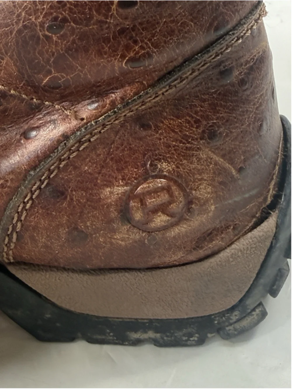 ROPER MEN'S size 9.5 OSTRICH PRINT CHUKKA CASUAL BOOTS